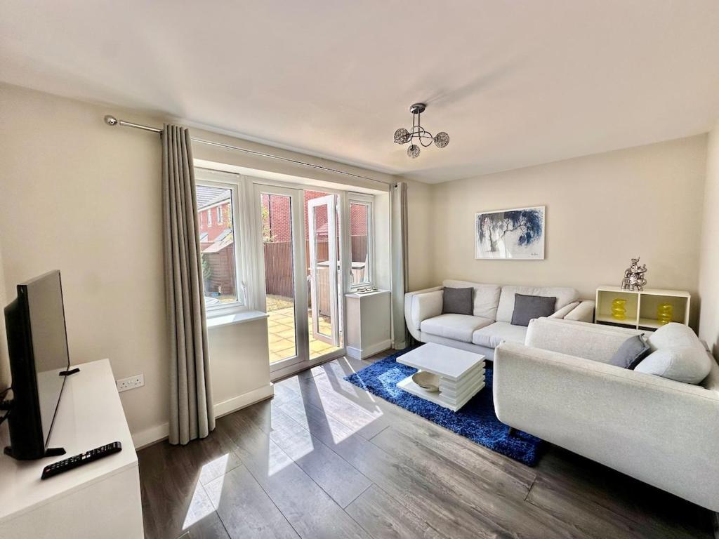 Stylish 2 Bed House