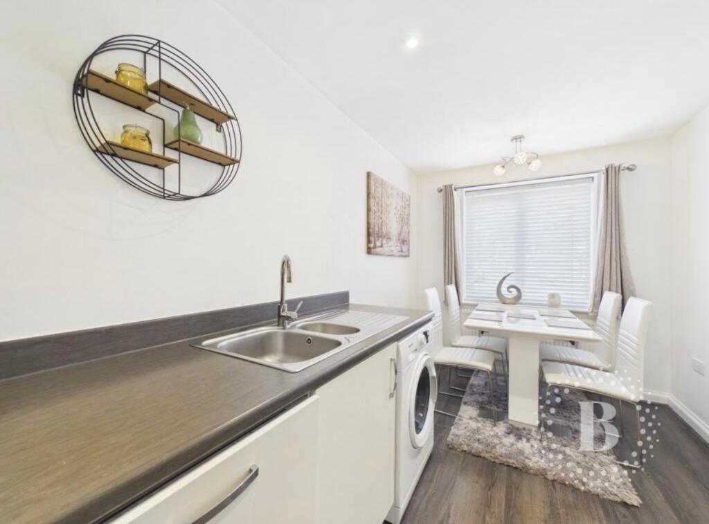 Stylish 2 Bed House 